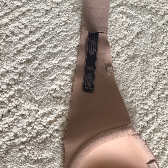 Strapless Bra - Picture 2 of 3